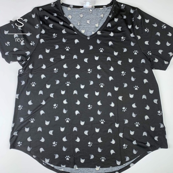 Iris - Picture 3 of 8